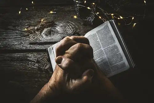 Versículos De La Biblia Marca de la bestia