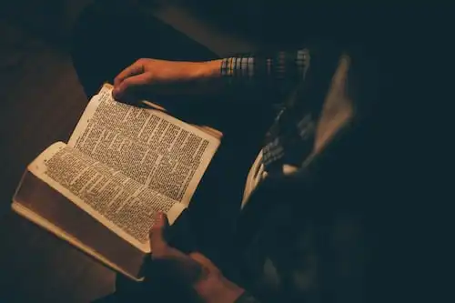 Versículos De La Biblia Materialismo